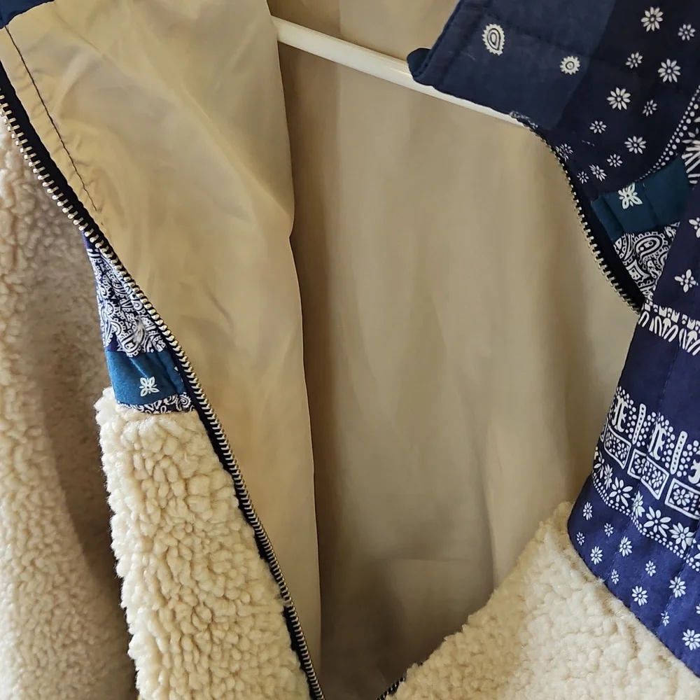 Patchwork Sherpa Jacket - Blue and Cream - Picture 5 of 7